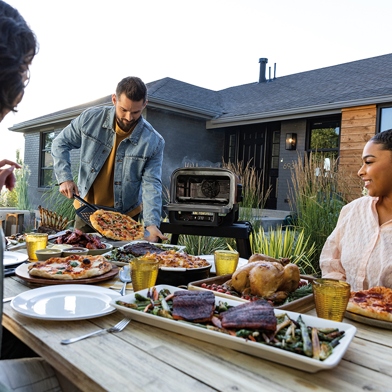 InUse_Patio_OnStand_TableSet_Group